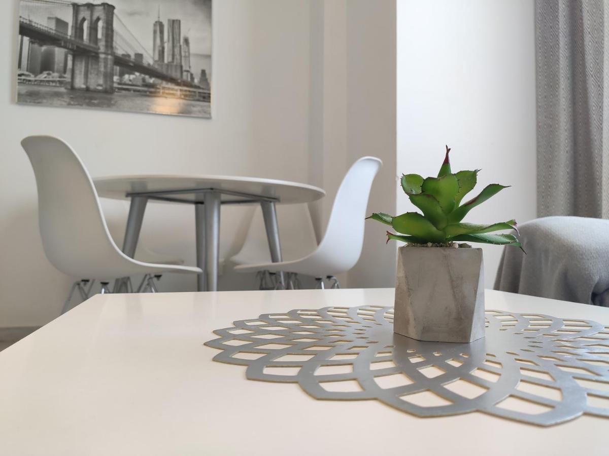 Apartamentos Seneca Junto Al Centro 马拉加 外观 照片