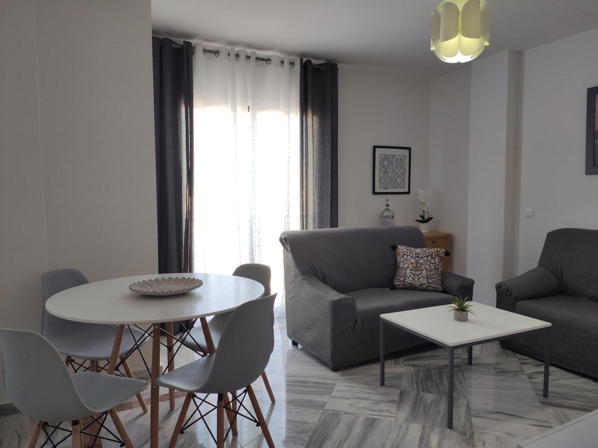 Apartamentos Seneca Junto Al Centro 马拉加 外观 照片