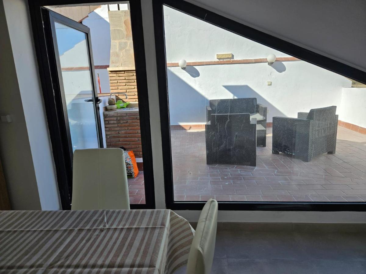 Apartamentos Seneca Junto Al Centro 马拉加 外观 照片
