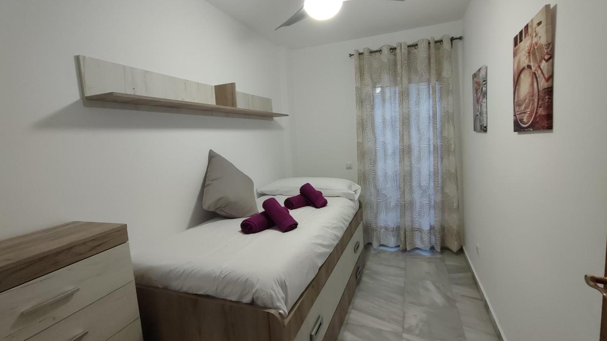 Apartamentos Seneca Junto Al Centro 马拉加 外观 照片